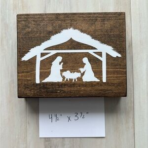 Wooden Nativity Scene Decor